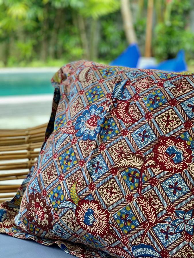 Villa Biru - 500M Batubelig Beach Чангу Экстерьер фото